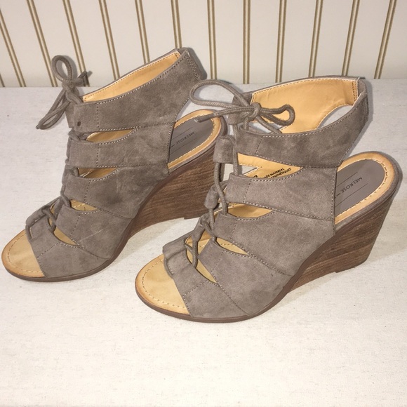 Wedge - Picture 3 of 4